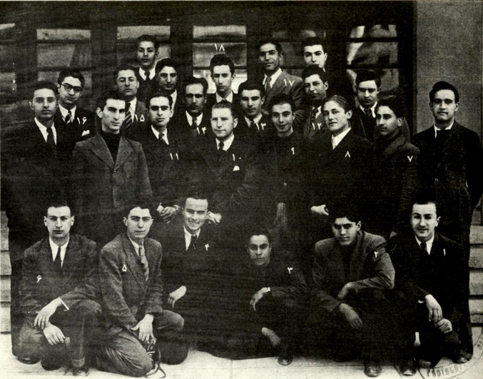 پرویز کیهان,معمار پرویز کیهان,مجله آبادی,مسن ترین معمار معاصر,مجله آبادی قدیمی,مجله آبادی,سهیلا بسکی,خانه امین الضرب,آغازگران معماری امروز ایران,